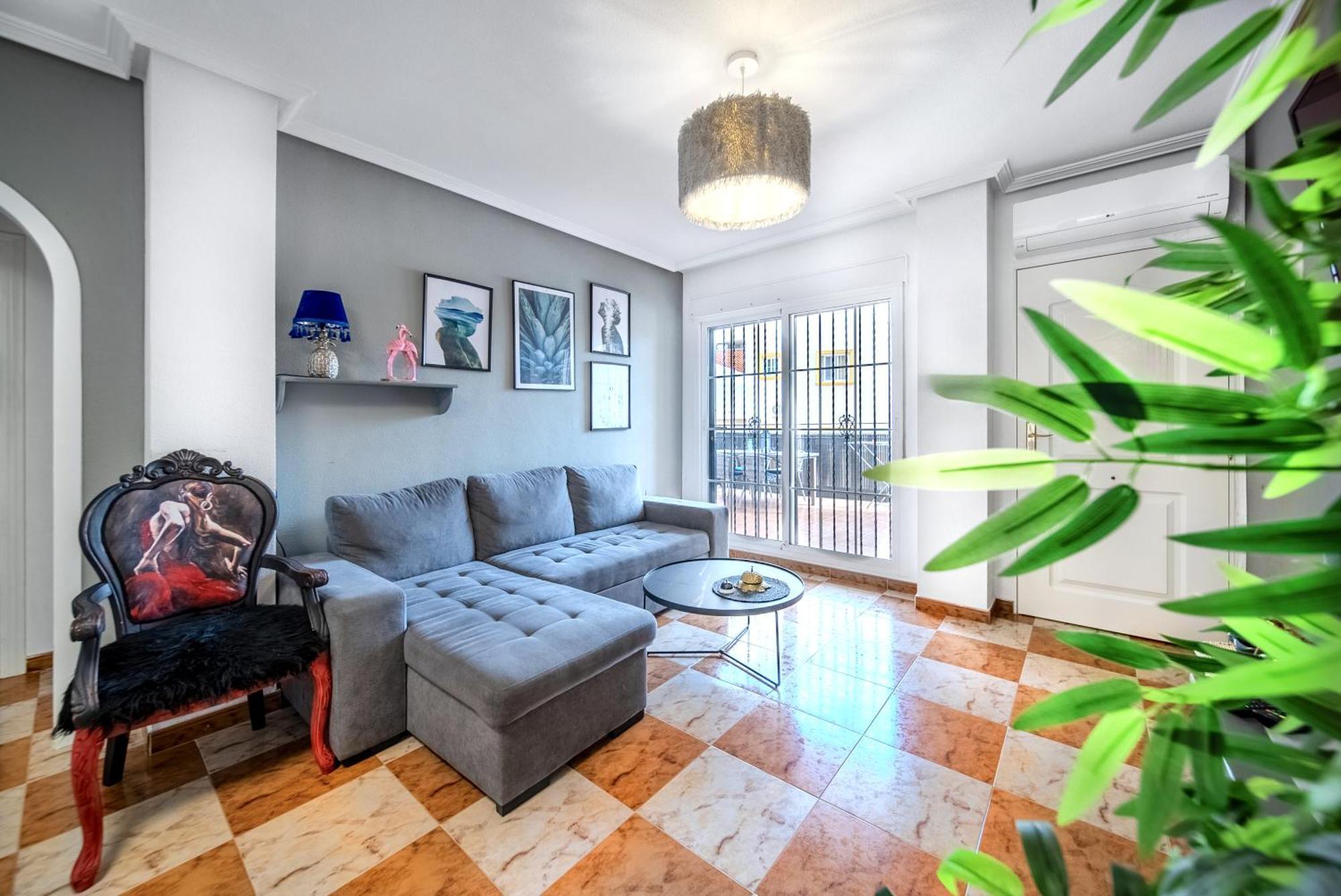Apartamento Carlos: Self Check-In Retreat with Pool in Cabo Roig Dehesa de Campoamor  Exterior photo